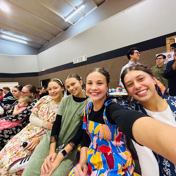 Hi I’m Bella✨✨ - Picture 5 of 8